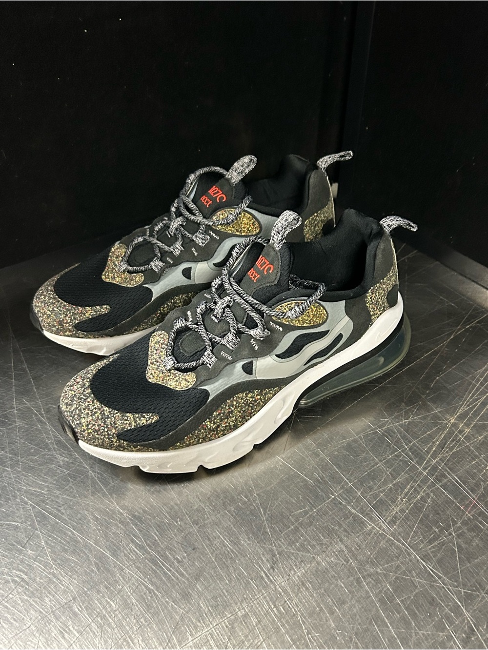 Nike Air Max 270 SE Size 6.5Y